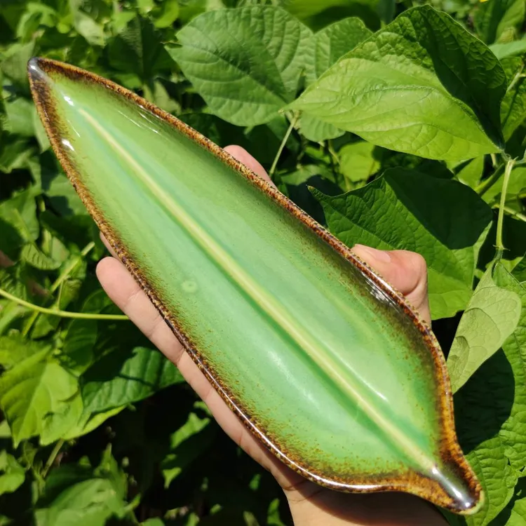 磁州窑国营邯郸五瓷厂创汇瓷翡翠釉帝王绿粗瓷异形竹叶盘