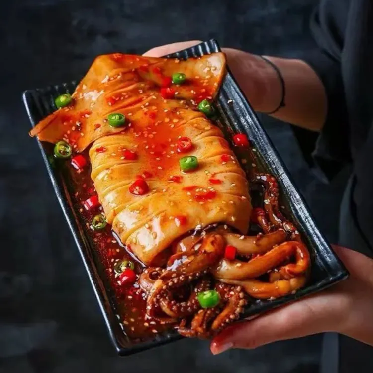 熟食香辣大鱿鱼（每包400克)