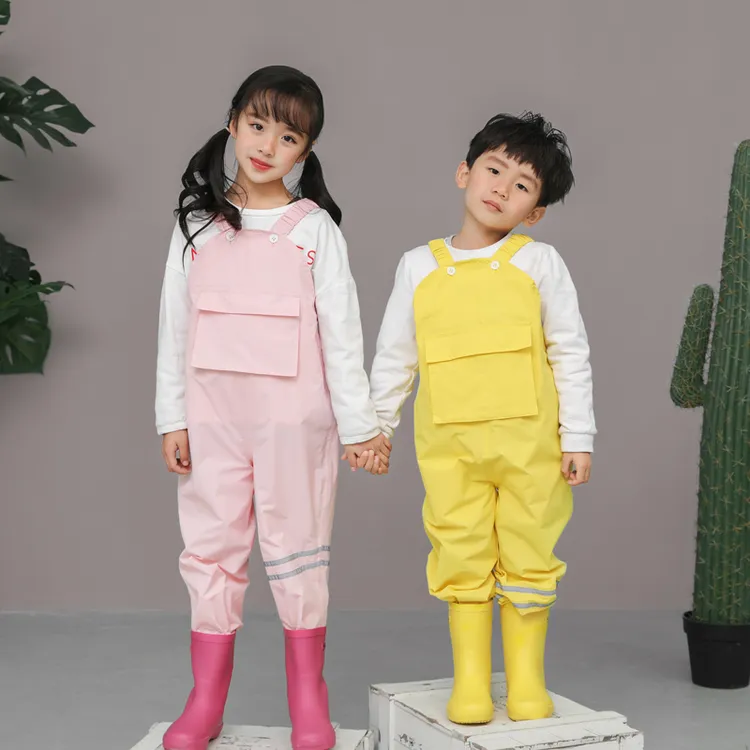 幼儿园宝宝儿童小朋友小童背带防水半身连体连脚雨衣雨裤女童男童