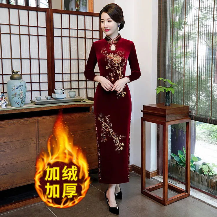 秋冬金丝绒手工钉珠加绒加厚长袖旗袍大码妈妈婚礼走秀复古长旗袍