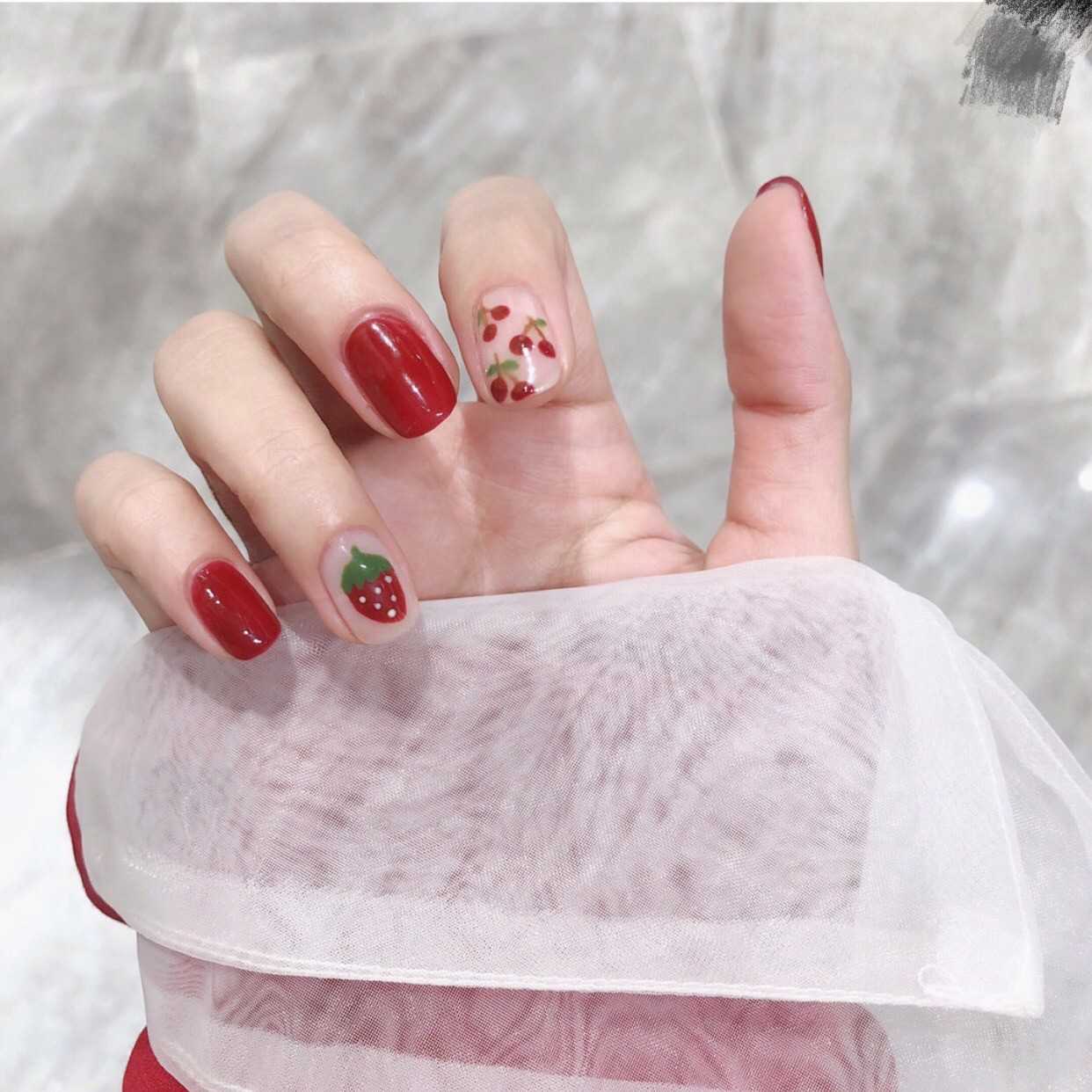 （短款）草莓樱桃 穿戴美甲片成品 可反复拆卸假指甲美甲20片左右
