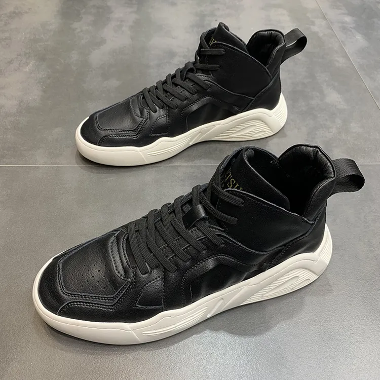 新款鞋子秋冬男鞋精神小伙韩版潮流百搭厚底运动休闲马丁靴男潮鞋