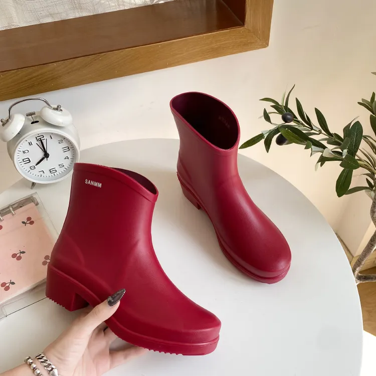 低帮防水鞋百搭春秋雨鞋厚底雨靴学生轻便时尚防滑干活女士女款