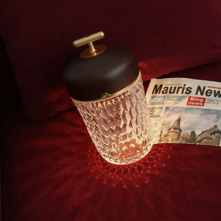 轻奢氛围灯 I 艺术摆件 床头松果小夜灯提壶台灯厂家直销国外同款