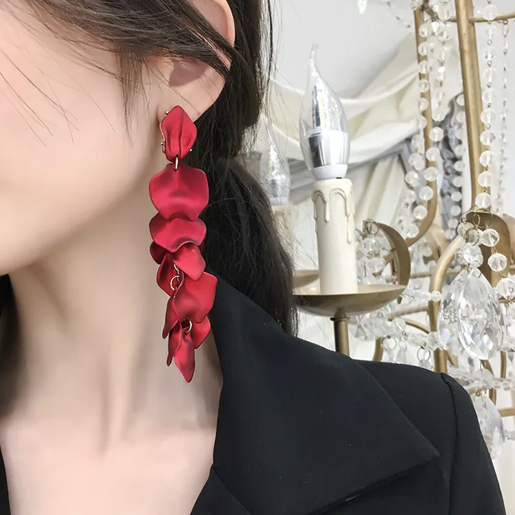 铁合金耳饰 玫瑰花瓣红色夸张大耳环女网红气质长款时尚