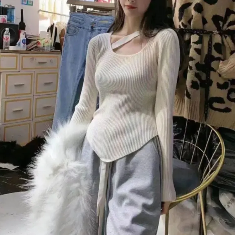 2023秋冬加厚御姐百搭显瘦修身小心机镂空露锁骨打底针织衫毛衣