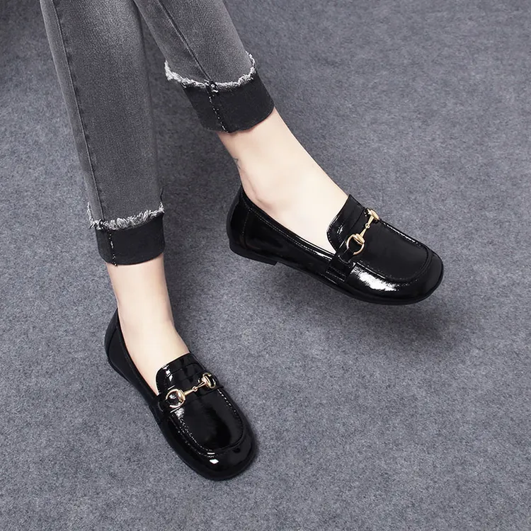 2112新款圆头漆皮真皮单鞋平底鞋百搭春秋软底春季平跟牛皮女鞋