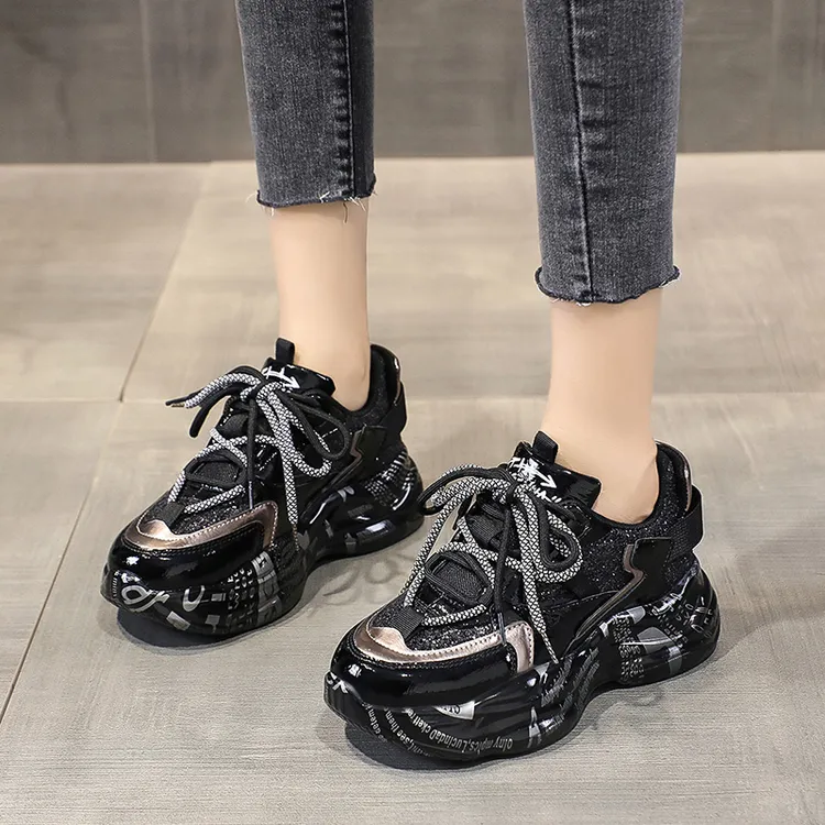 2025秋冬软底老爹鞋女厚底轻便百搭运动休闲鞋新款时尚旅游鞋韩版