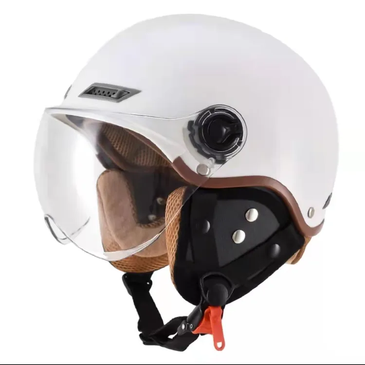 四季防风3C认证摩托车冬季头盔男女电动车防晒防寒半盔预制菜保暖