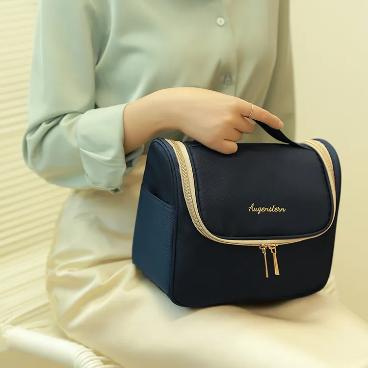 化妆包女便携2025新款高级感大容量化妆袋超火化妆品收纳包洗漱包