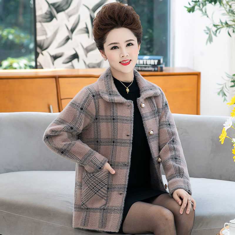 妈妈新款春秋装仿水貂绒厚外套中年女洋气上衣老年人格子毛呢大
