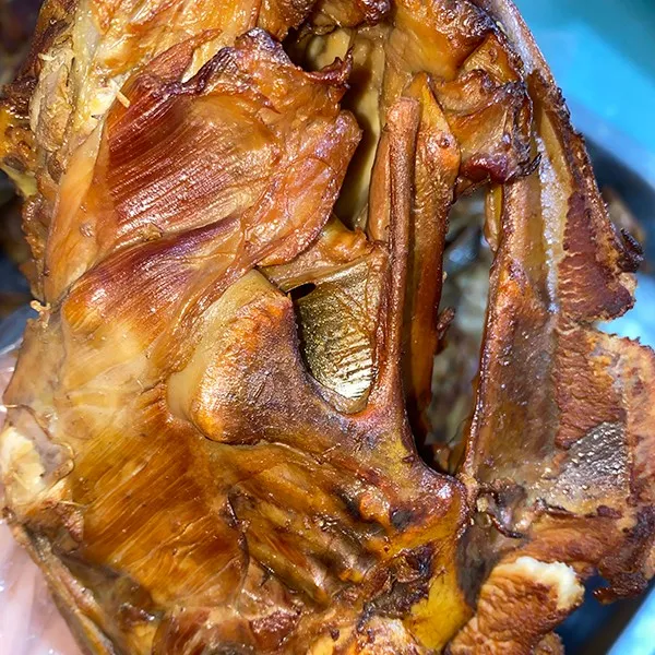 哈尔滨商委熏酱鸡骨架散装2个