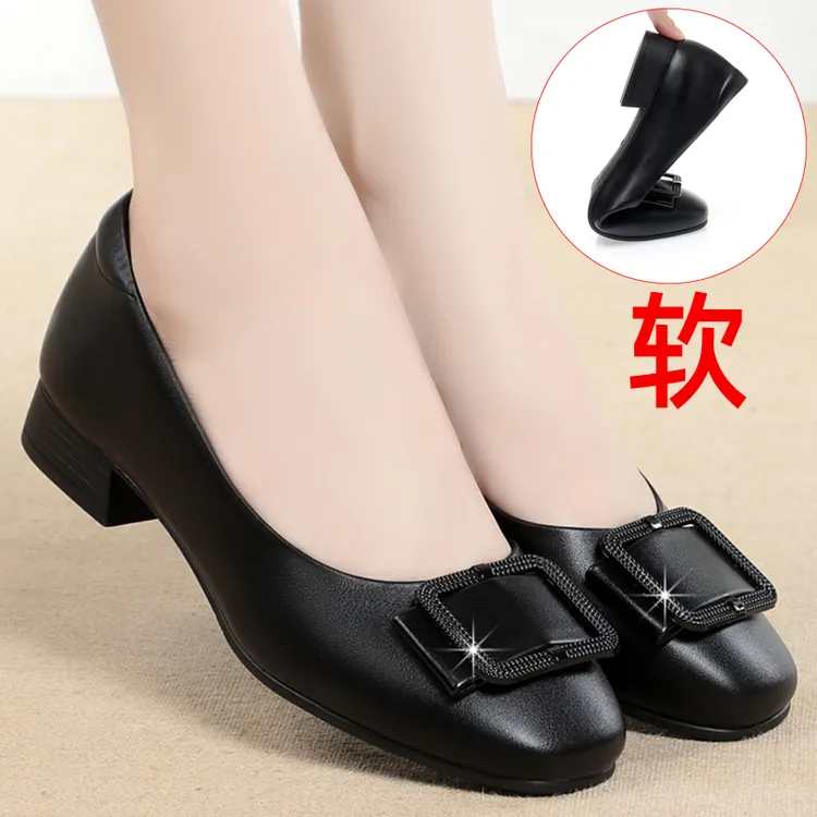 真皮软底圆头中年方头妈妈鞋平底工作女士皮鞋中老年方扣女鞋单鞋