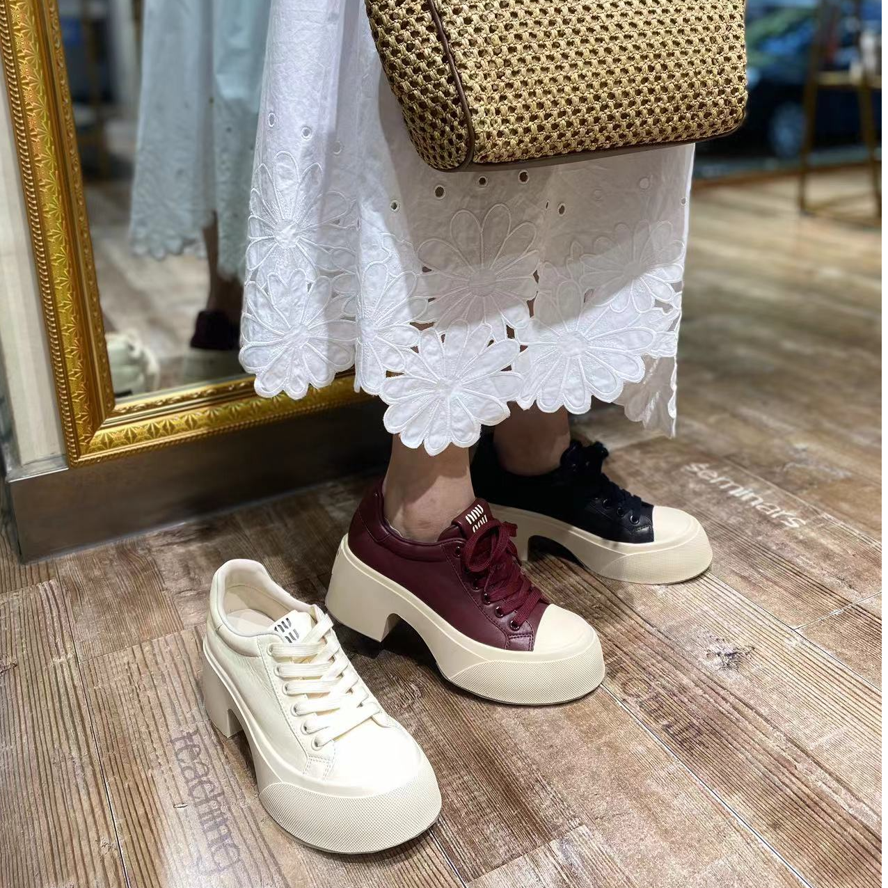 2024新品圆头厚底水台系带休闲鞋