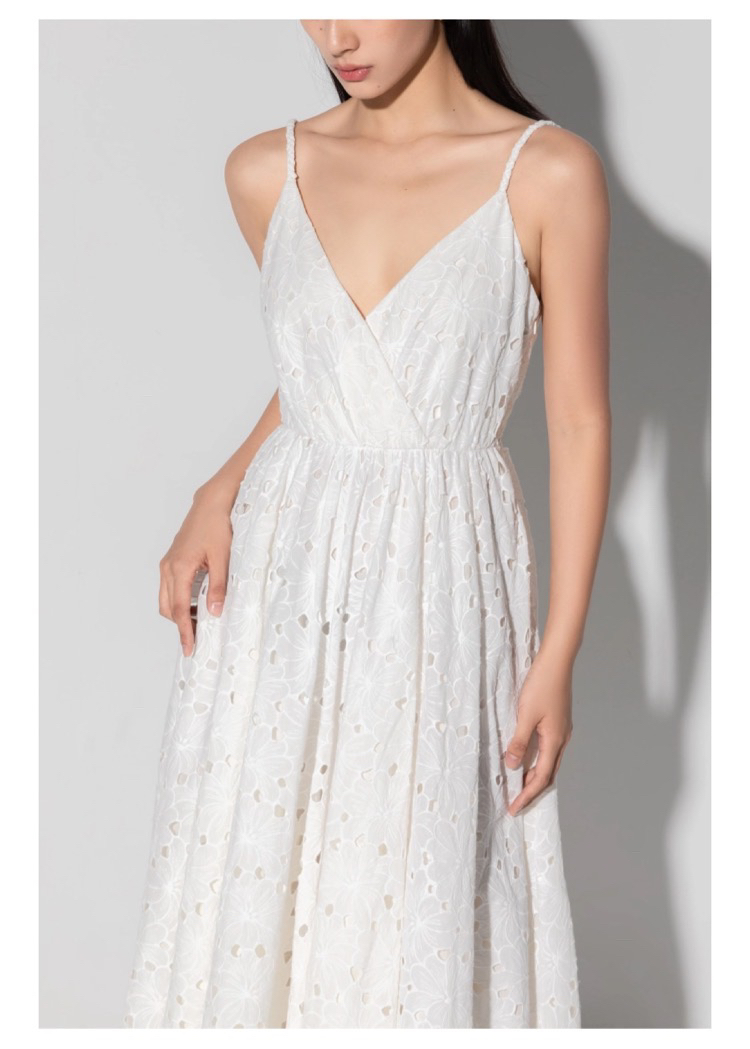 品牌复古显瘦女装时尚（备注编码只出不进喜淘淘）夏季白色轻奢长款