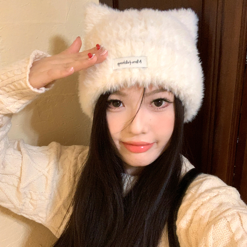 甜美可爱小猫耳朵毛绒帽子女2024年秋冬白色保暖显脸小包头护耳帽