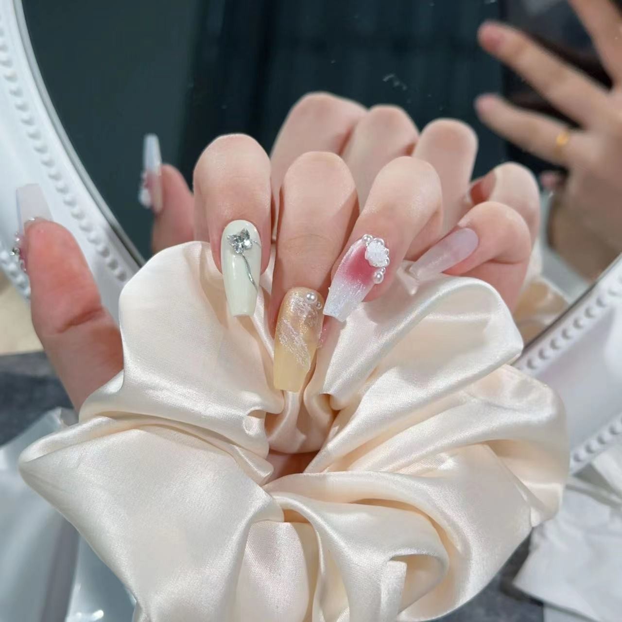 【仙踪小蝴蝶】纯手工穿戴甲冰透简约气质显白可拆卸美甲