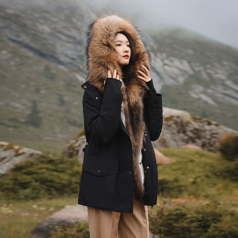 【羽物官方】秋冬新款95白鹅绒貉子毛领保暖修身羽绒服女UE247117W5