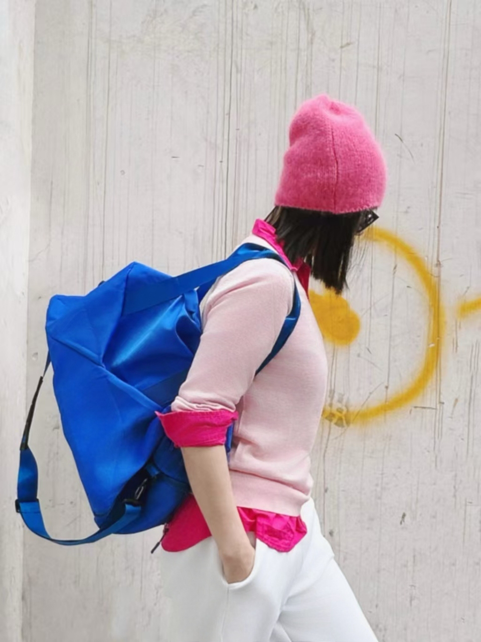 女款V领长袖毛衣网红打底百搭黑色修身长袖网红时尚百搭设计感