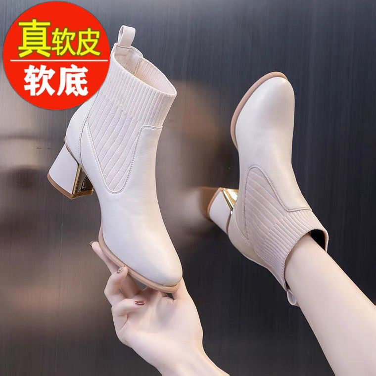 高跟皮马丁靴女2023新款百搭加绒圆头米色粗跟瘦瘦短靴女马丁靴