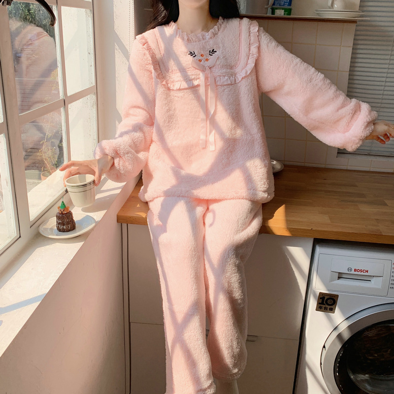 VRNS女士睡衣家居服冬季新款雪肤绒保暖加厚时尚圆领蝴蝶结公主风