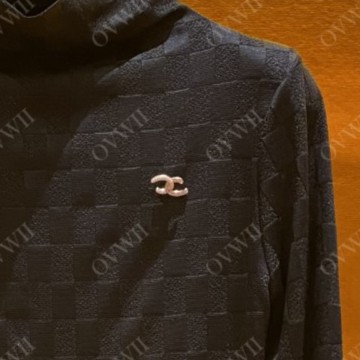 卖打底衫 送胸针