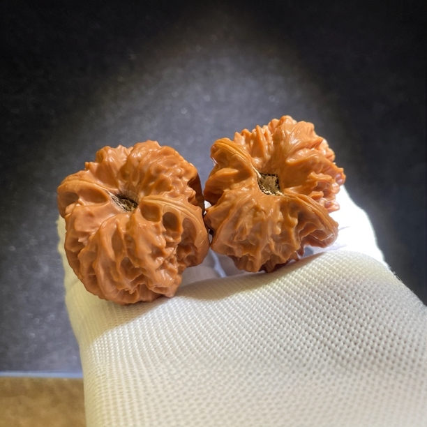 文玩核桃曹大龙精品手把件