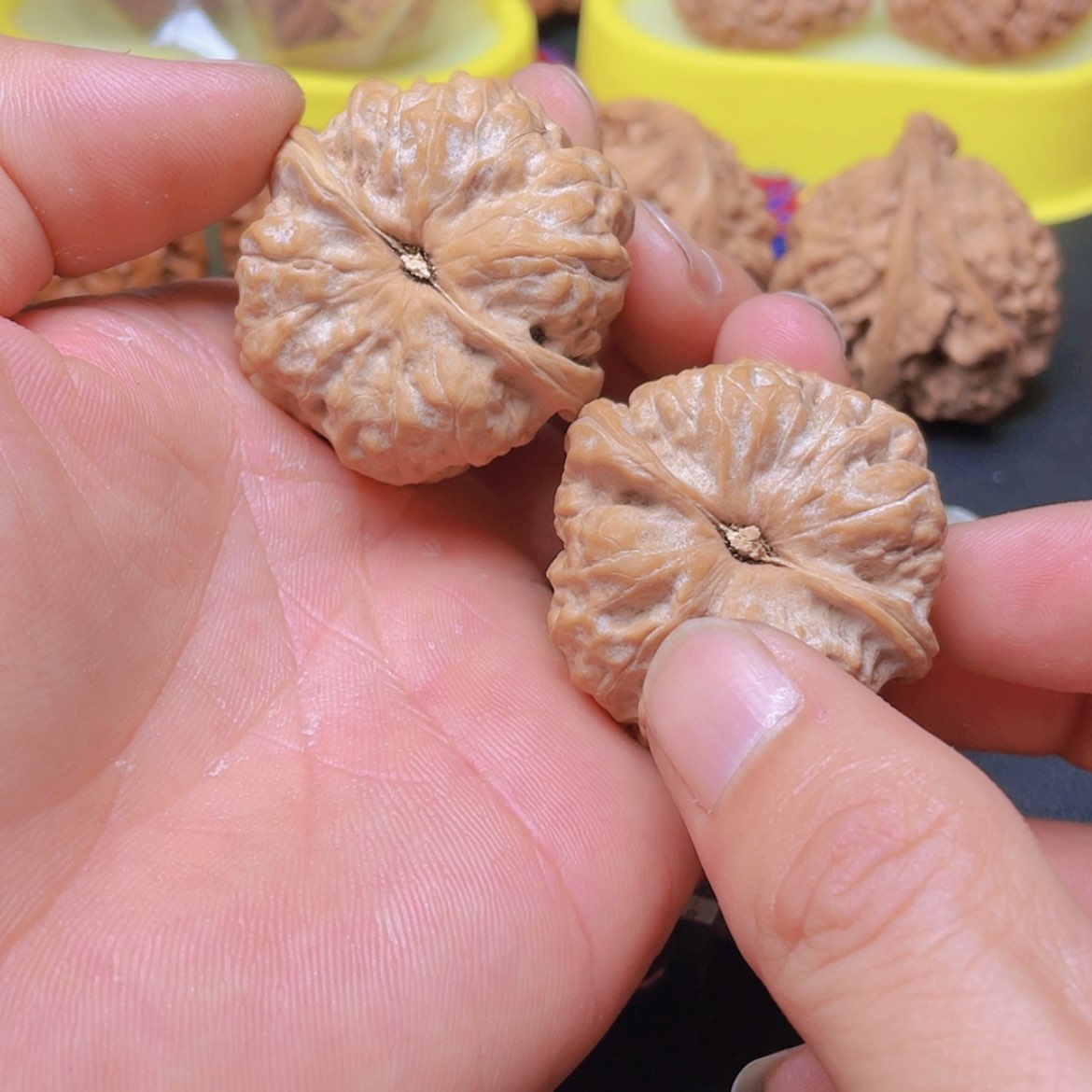 【闪购商品】文玩核桃吊坠德*蛤蟆头