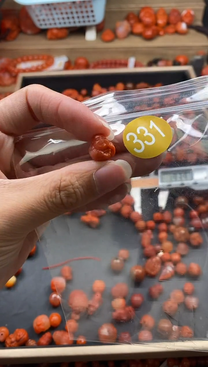 【闪购商品】南红玛瑙珠宝奇石未镶嵌331