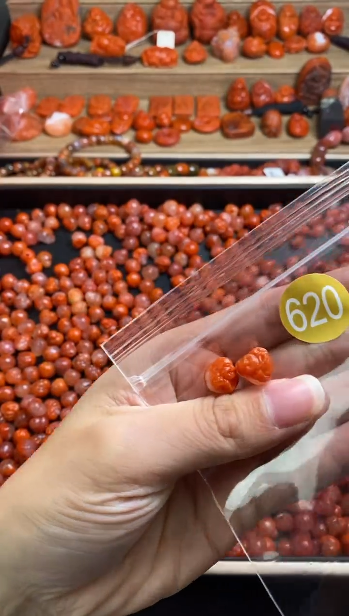 【闪购商品】南红玛瑙珠宝奇石未镶嵌620