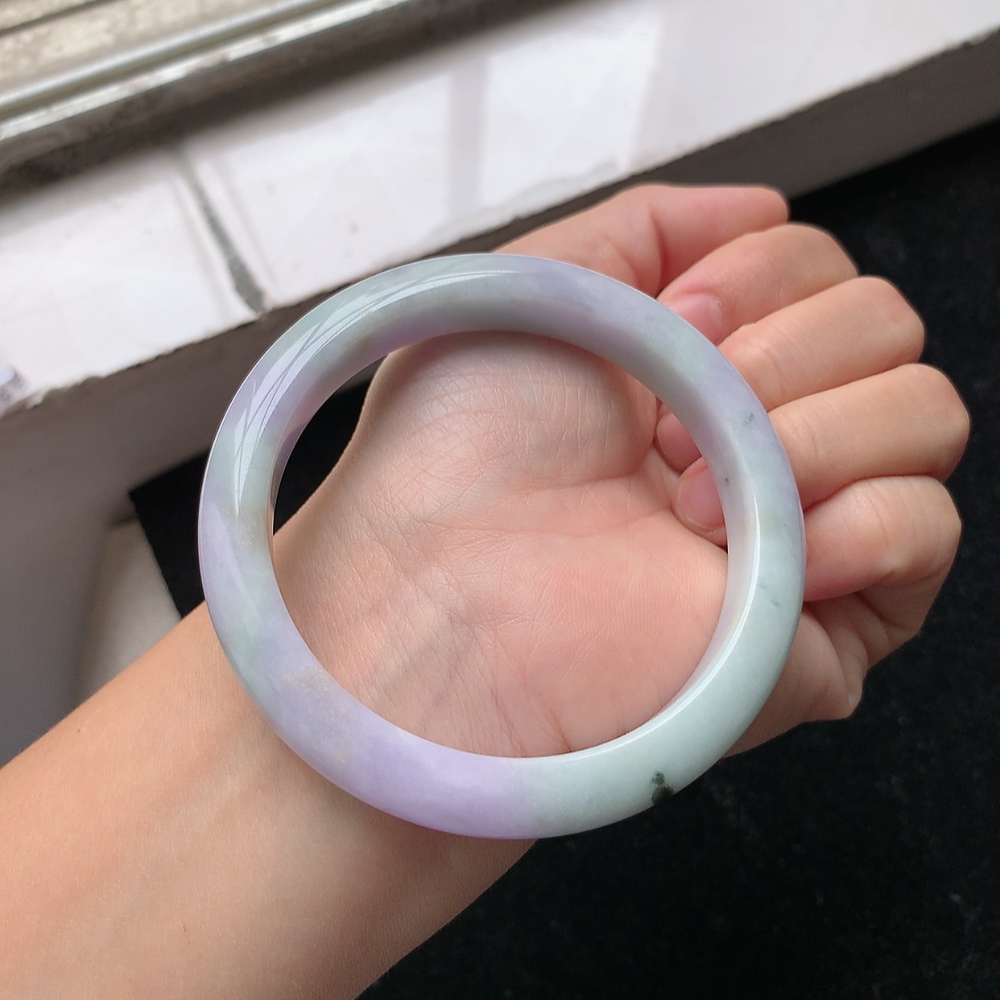 1546号 缅甸天然A货翡翠手镯58圈口春彩飘花淡紫罗兰正装手镯