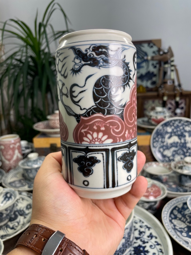 青花釉里红窗花龙大可乐杯