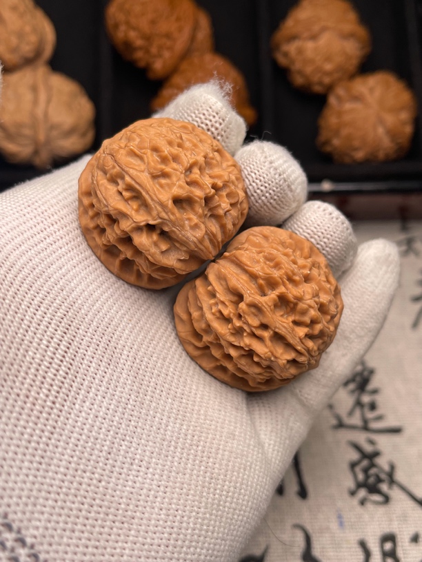 1113006全品无修龙眼狮子头文玩核桃精品 尺寸:边35肚38高32