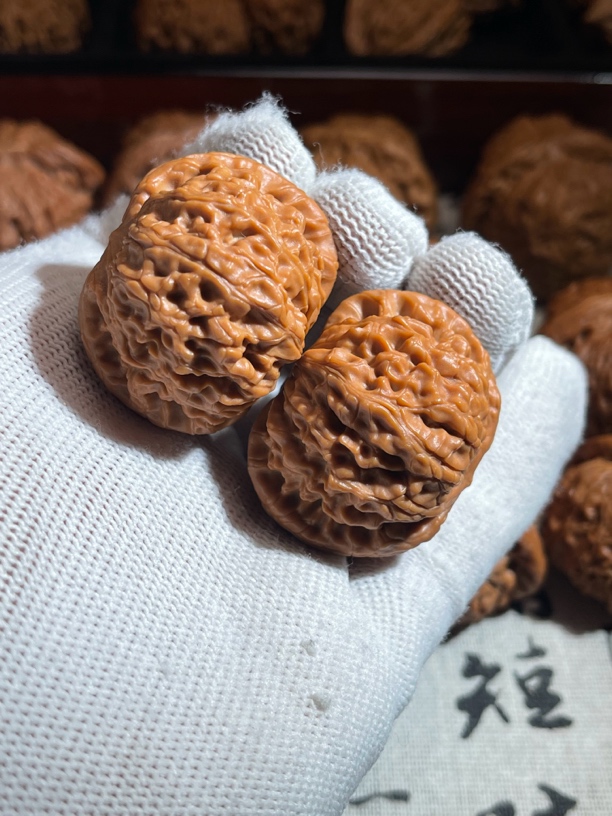 1104004全品无修小众平谷龙眼狮子头文玩 尺寸:38边38肚29高