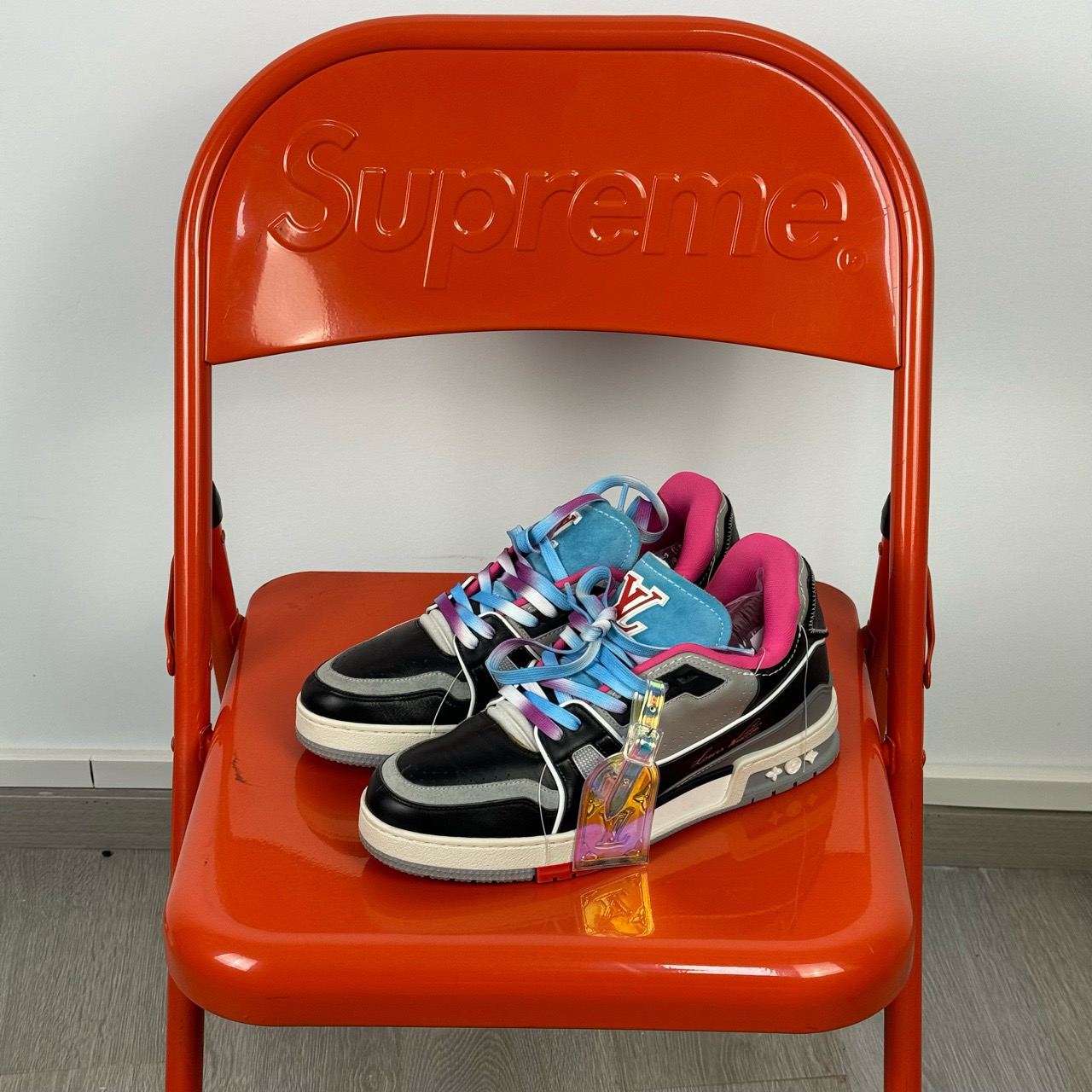LV LouisVuitton路易威登 黑灰粉trainer秀款 限定配色 低帮 板鞋