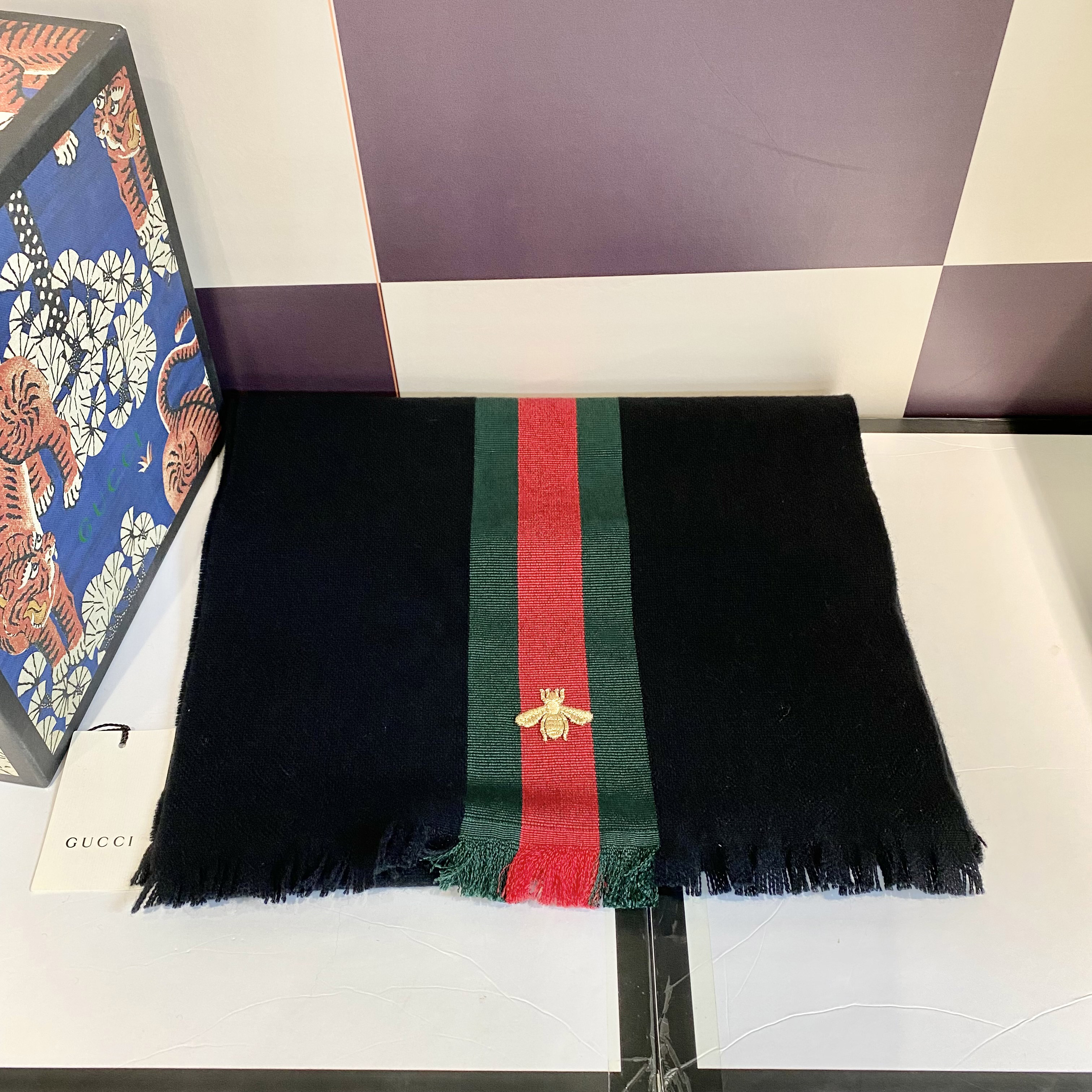 95新 GUCCI/古驰 古驰   拼色小蜜蜂图案 围巾-1