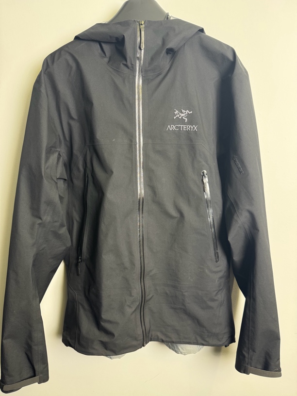 99新 ARC'TERYX/始祖鸟 ARC'TERYX/始祖鸟BETA Jacket黑色/M码