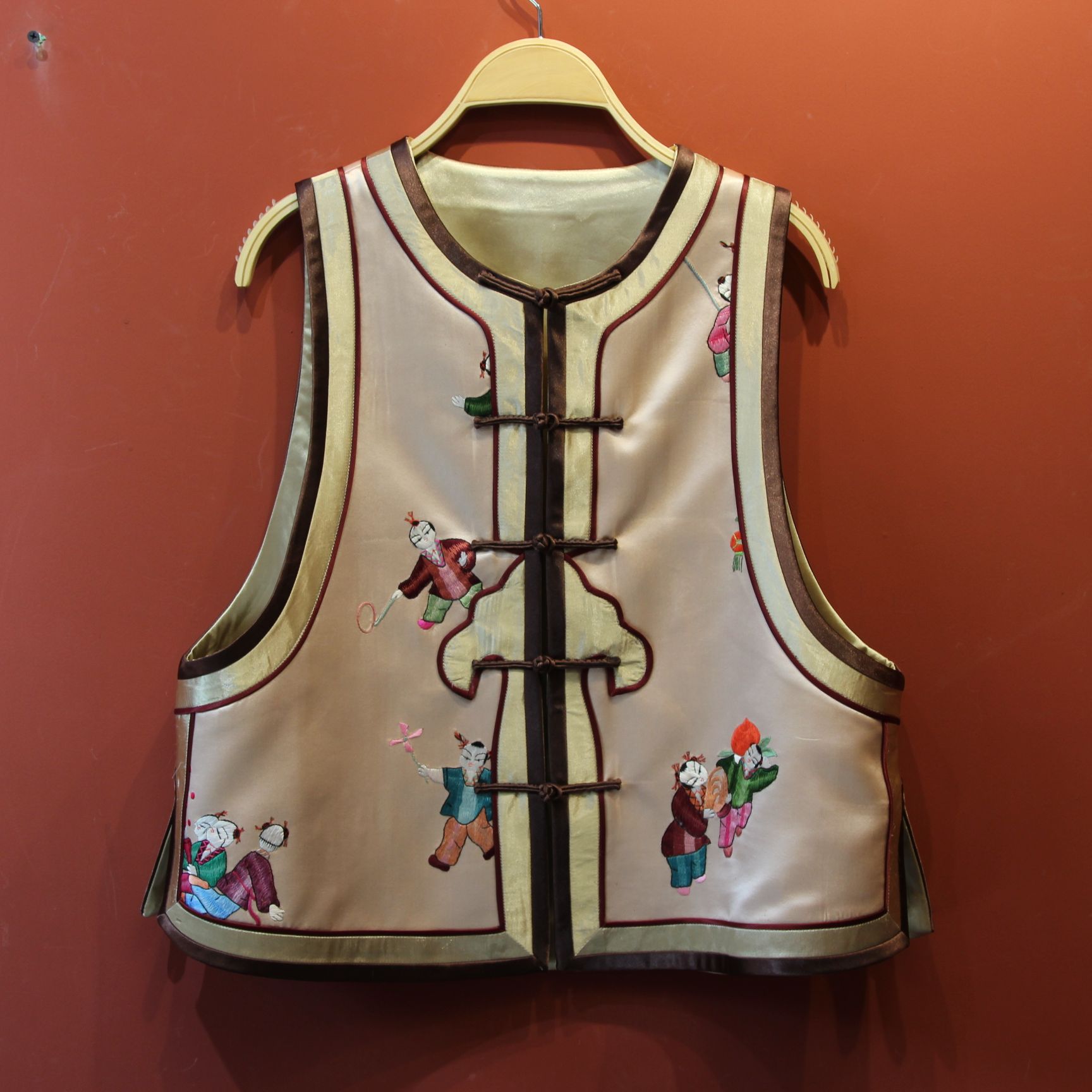 手工刺绣老绣马甲
