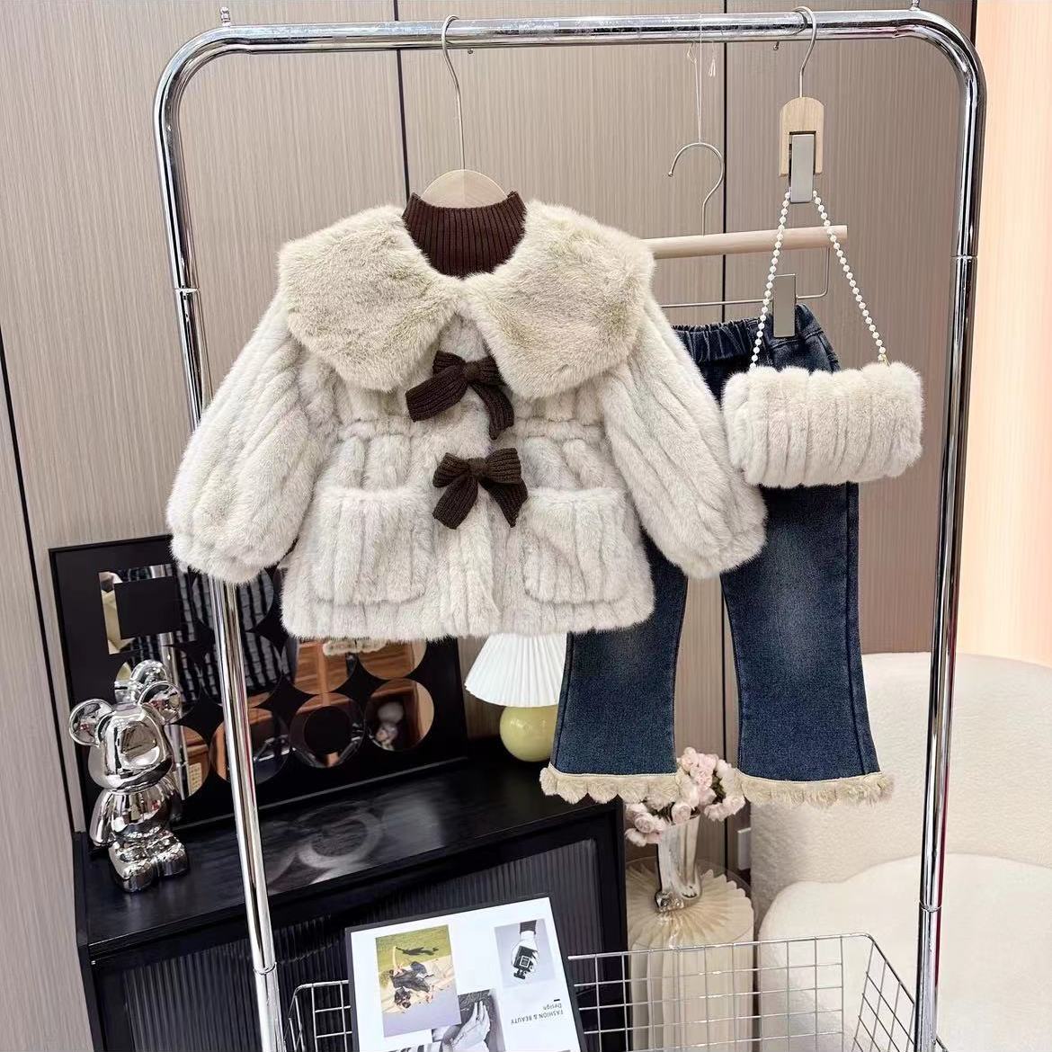 女童棉服毛衣2023新款加厚韩系保暖加绒儿童宝宝洋气外套冬小香风