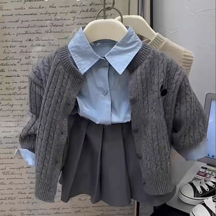 女童春秋洋气套装2023新款女宝宝学院风针织开衫衬衫百褶裙三件套