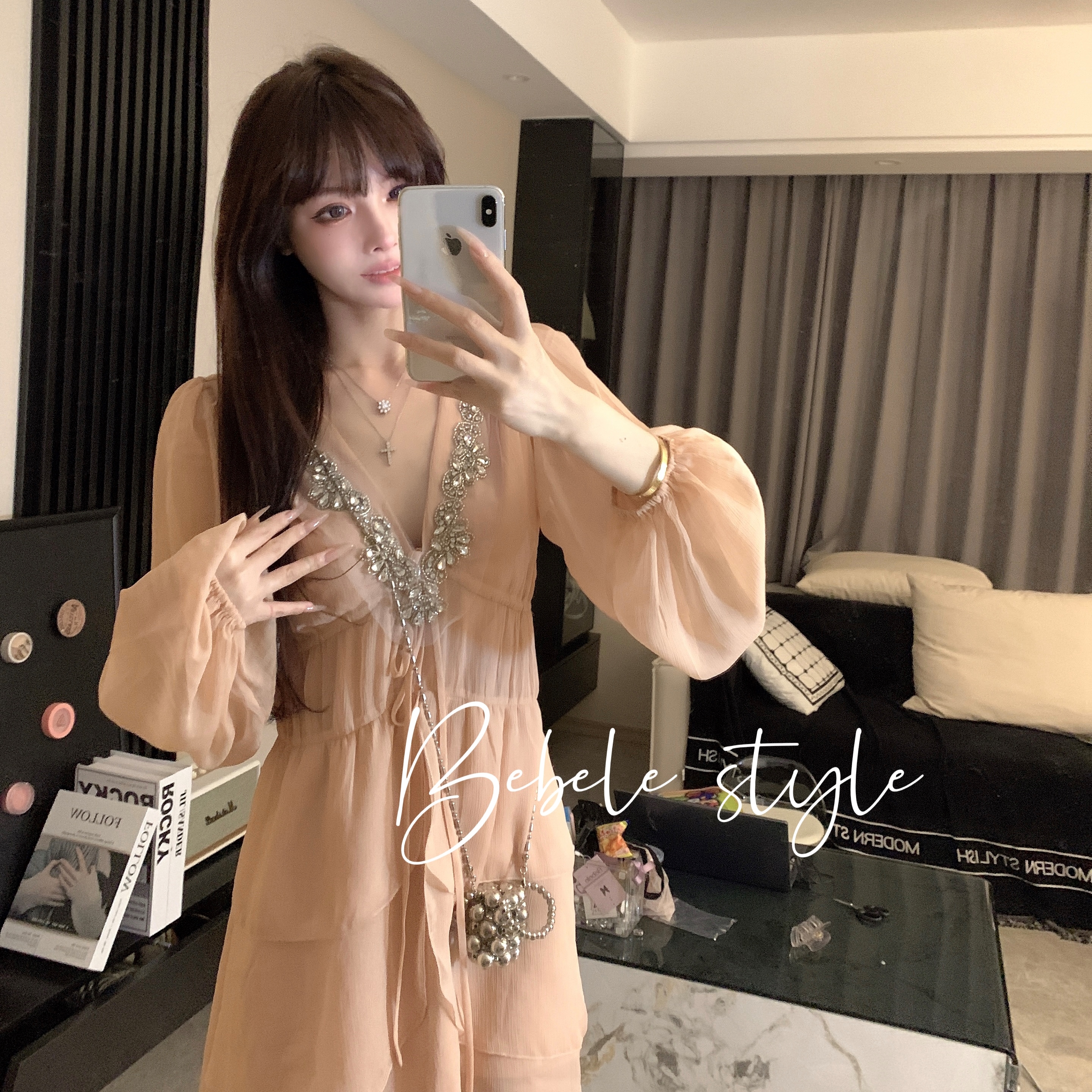 Bebele【橘粉千金】原创设计款早秋款长袖短款A字显瘦辣妹连衣裙