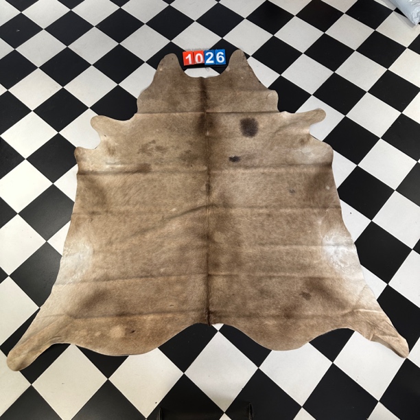 【本尼家】Q1026 250*230巴西进口整张牛皮地毯轻奢