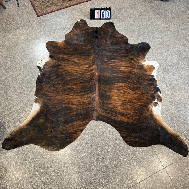 【本尼家】Q169 250*235巴西进口整张牛皮地毯轻奢