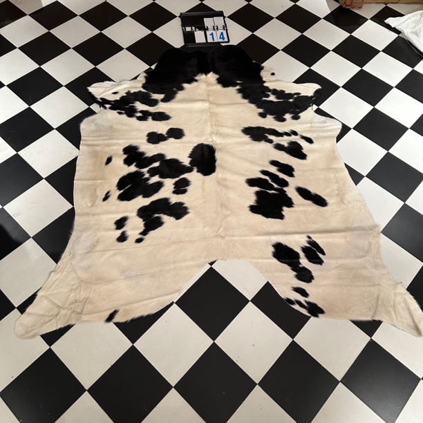 【本尼家】S14  220*255专拍牛皮地毯