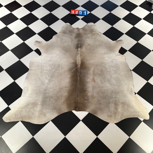 【本尼家】Q1151 210*200巴西进口整张牛皮地毯轻奢