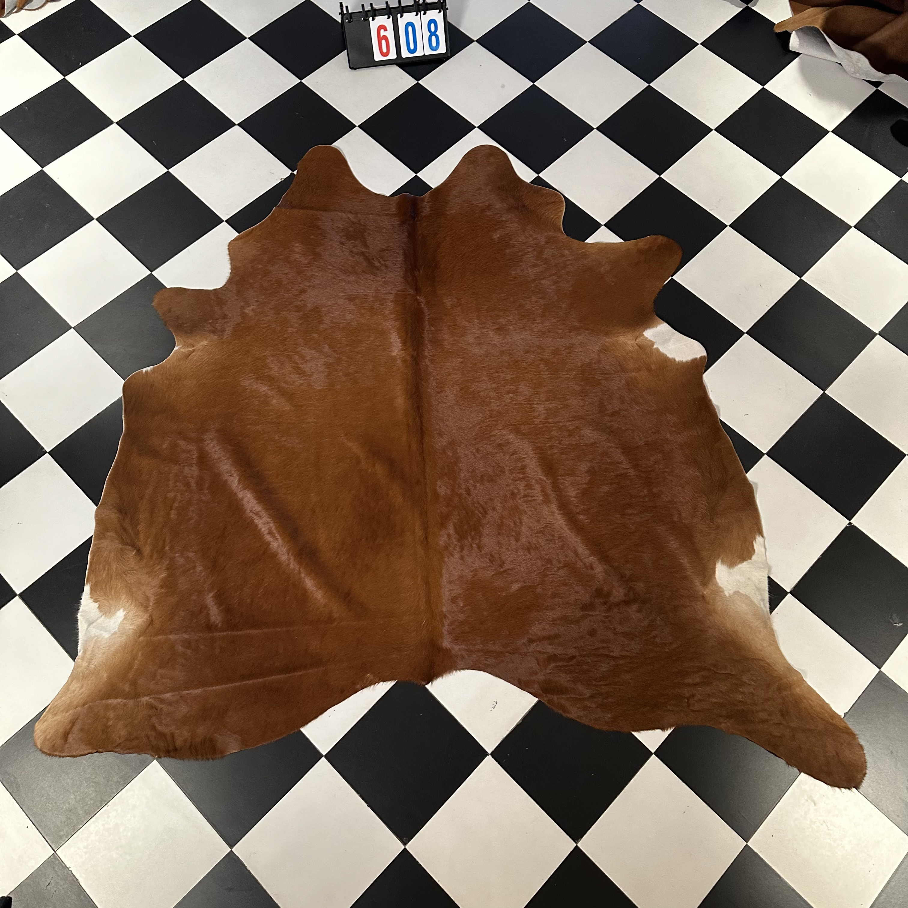 【本尼家】Q608 230*210巴西进口整张牛皮地毯轻奢