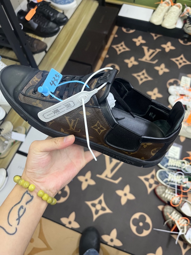 LV老花贝壳头板鞋