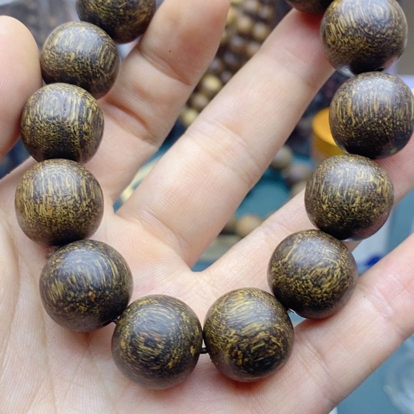 【闪购商品】沉香木手串