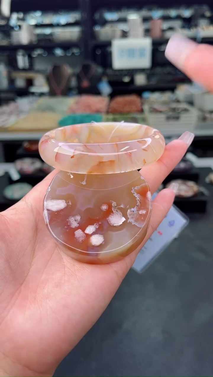 【闪购商品】石英质玉手镯未镶嵌59圈口（赠品镯心）6114053