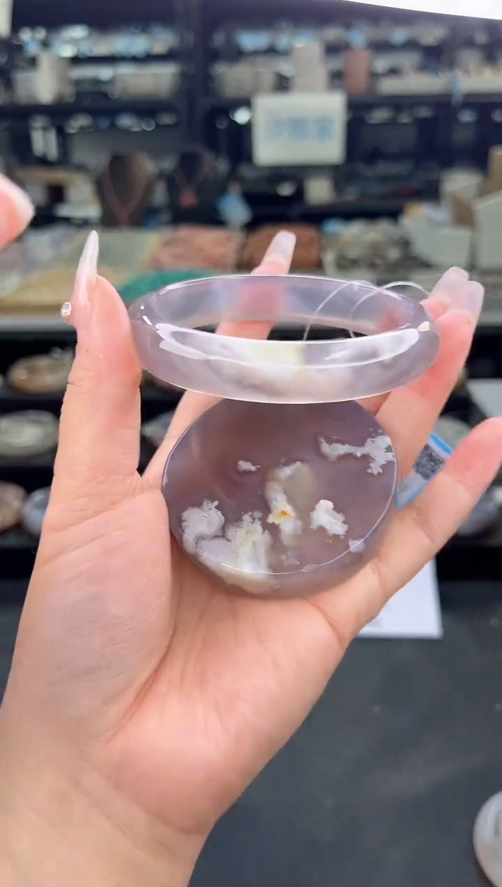 【闪购商品】石英质玉手镯未镶嵌61圈口（赠品镯心）3216667